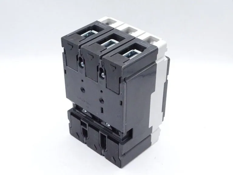 Автоматический выключатель SIEMENS 3VL1702-1DA33-0AA0 Circuit Breaker 20A 3 Pole
