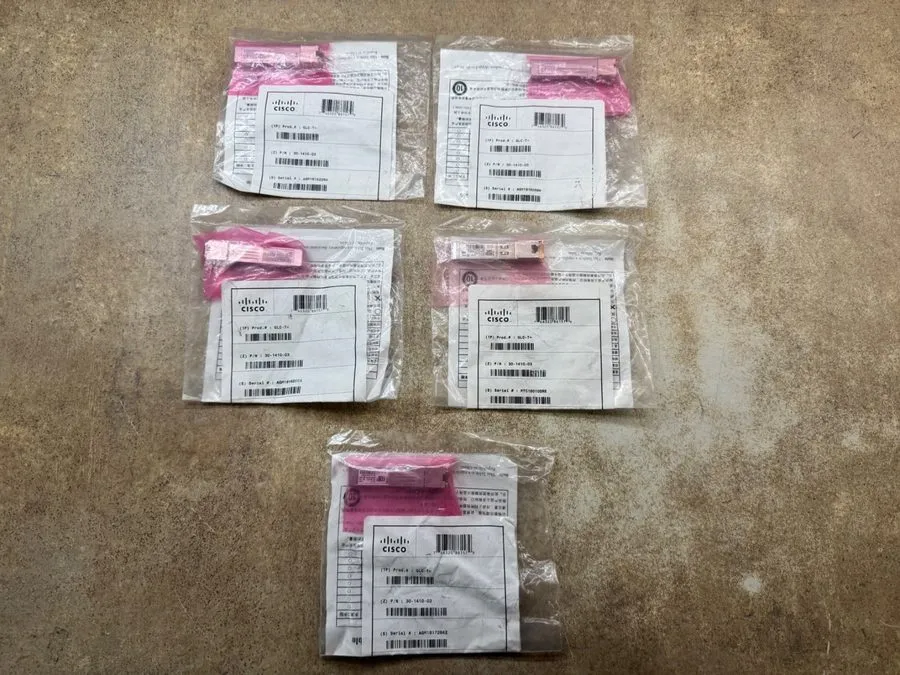 Трансивер in Clamshell Cisco GLC-T 30-1410-03 / 04 SFP Transceivers