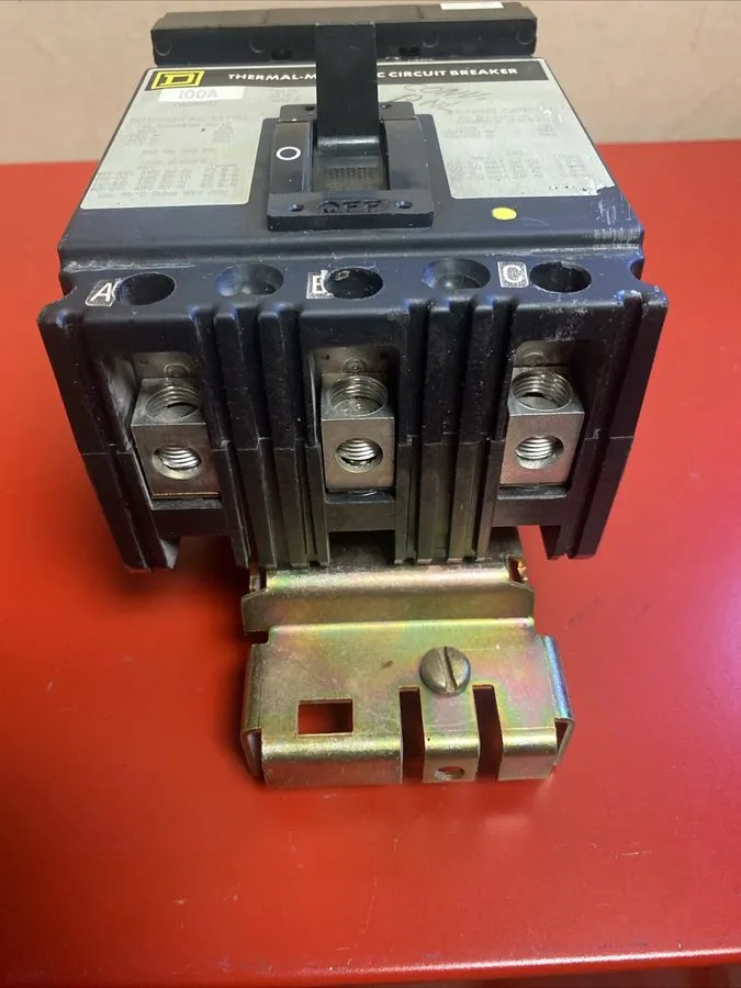 Автоматический выключатель Square D FAL34100 Circuit Breaker 100A 3-Pole 480V AC