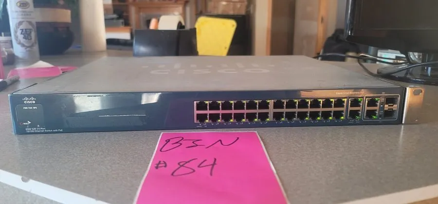 Коммутатор Cisco ESW-520-24P-K9 24-Port 10/100 PoE 4xGbE Uplink Network Switch