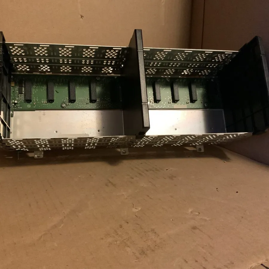 ПЛК ALLEN-BRADLEY 1756-A10/B SERIES B CHASSIS 10-SLOT