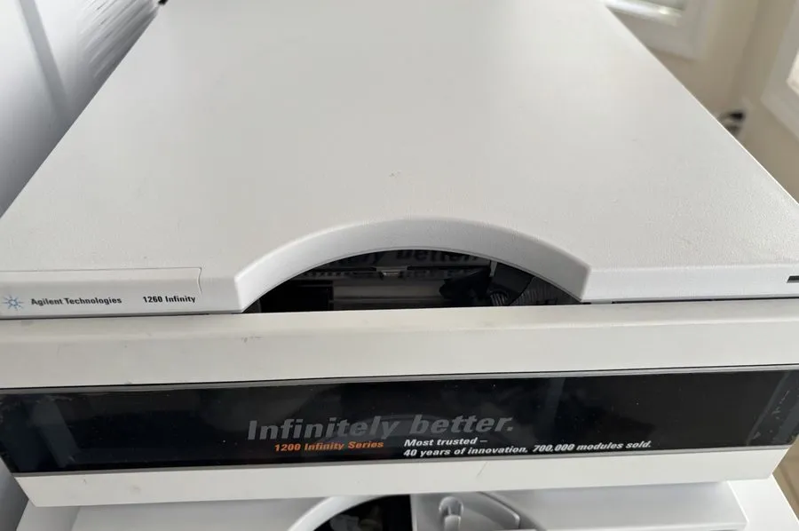 Хроматограф Agilent 1260 Infinity I HPLC G4212B DAD Detector — фото лота 1