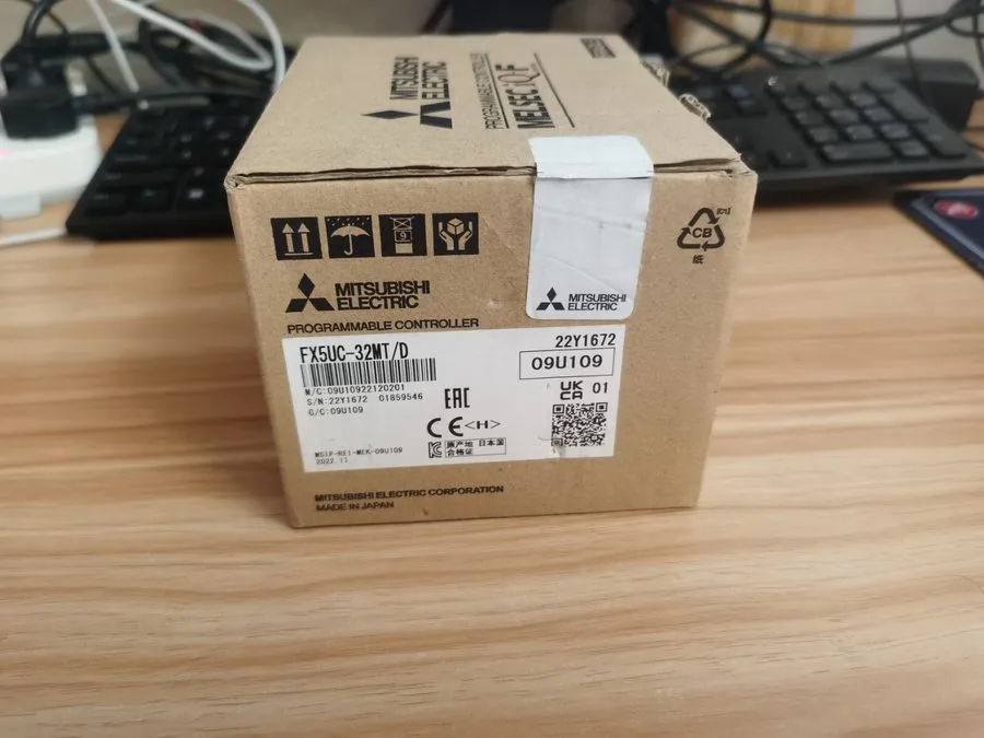 ПЛК Mitsubishi FX5UC-32MT/D PLC