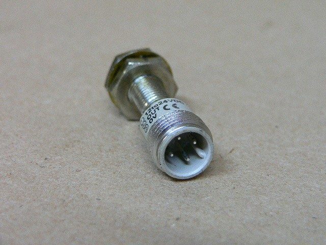Датчик приближения Omron E2e-X1r5f1-M1 Proximity Sensor Omron