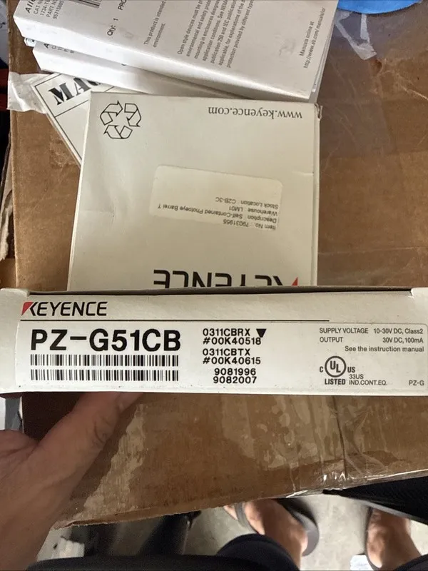 Фотоэлектрический датчик Keyence PZ-G51CB Photoelectric Sensor M12 — фото лота 1