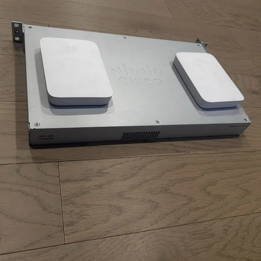 Межсетевой экран Cisco FPR-1140 Firewall 8 Port Gigabit 4 SFP 1G with FPR1K-SSD2 — фото лота 2