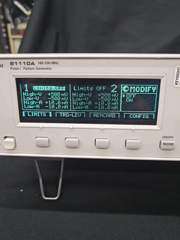 Тестер Agilent/Keysight 81110A Pulse Pattern Generator 165-330MHz, Option 7