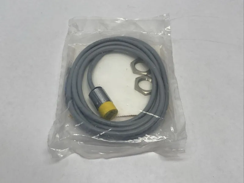 Датчик приближения Turck NI10-G18K-RP6X Proximity Sensor 10-30VDC 4670591