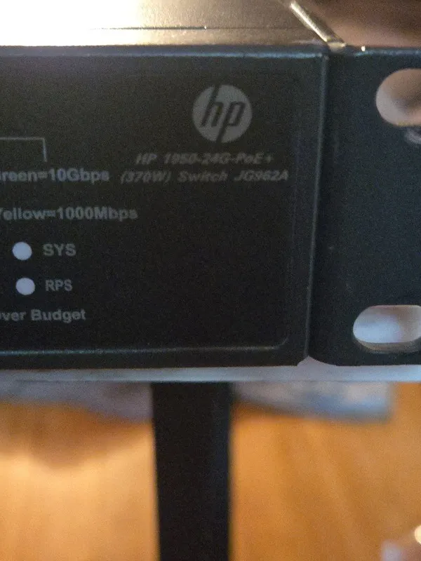 Коммутатор HPE HP 1950-24G-2SFP+-2XGT-PoE+ JG962A 24-Port Gigabit 370W Managed S
