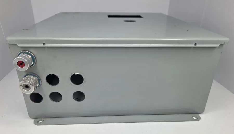 Монтажный шкаф HOFFMAN A1614CH Junction Box Enclosure 16"L x 14"W x 6"H Type 12