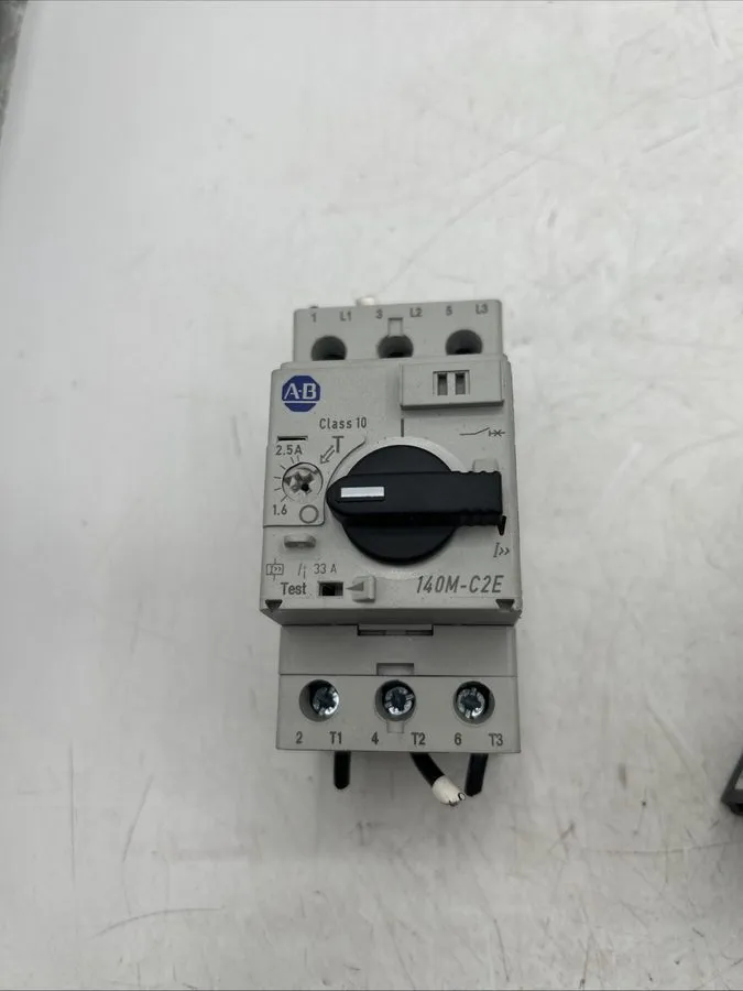 Автоматический выключатель Allen Bradley 140M-C2E-B25 Motor Protection Circuit B