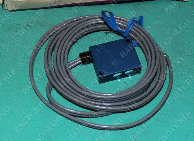 Фотоэлектрический датчик Banner Remote Sensor SP300L Photoelectric