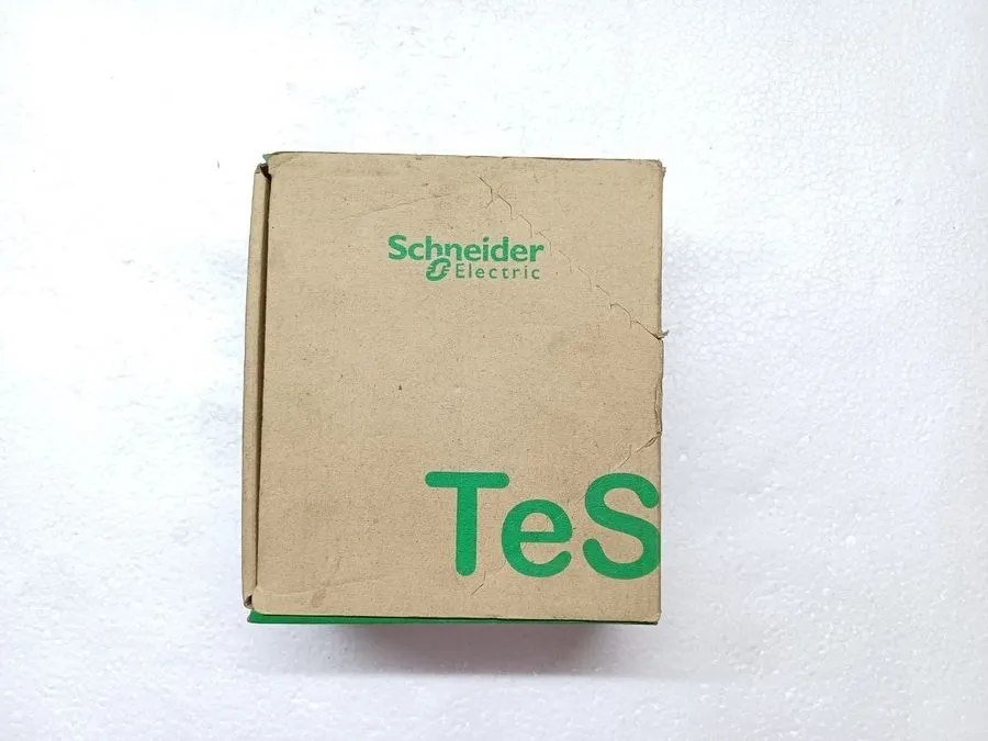Контактор Schneider LC1D65AM7 TeSys D Magnetic Contactor 65A 220V AC / LC1 D65