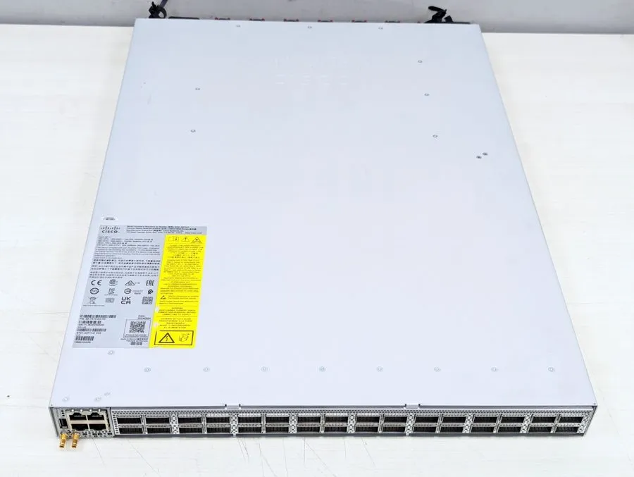 Коммутатор Cisco 8101-32FH-O 32 Port 400G QSFP-DD Core Router Switch