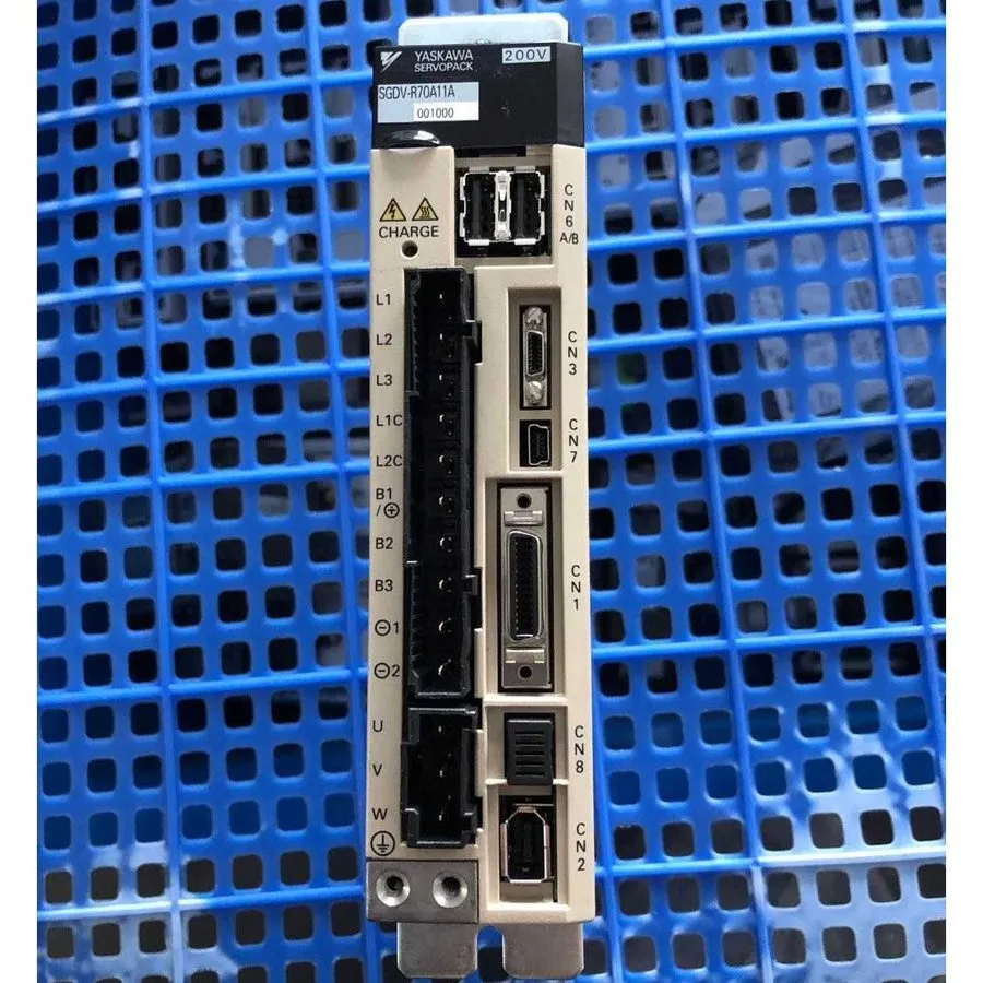 Сервопривод Yaskawa Servo Drive SGDV-R70A11A001000