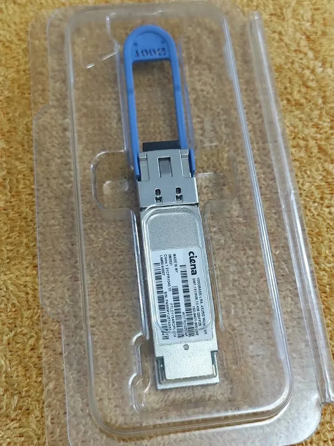 Трансивер CIENA 160-9401-900 006 100G BASE-LR4.4X25G WDM QSFP28 10KM FTLC1154RDP