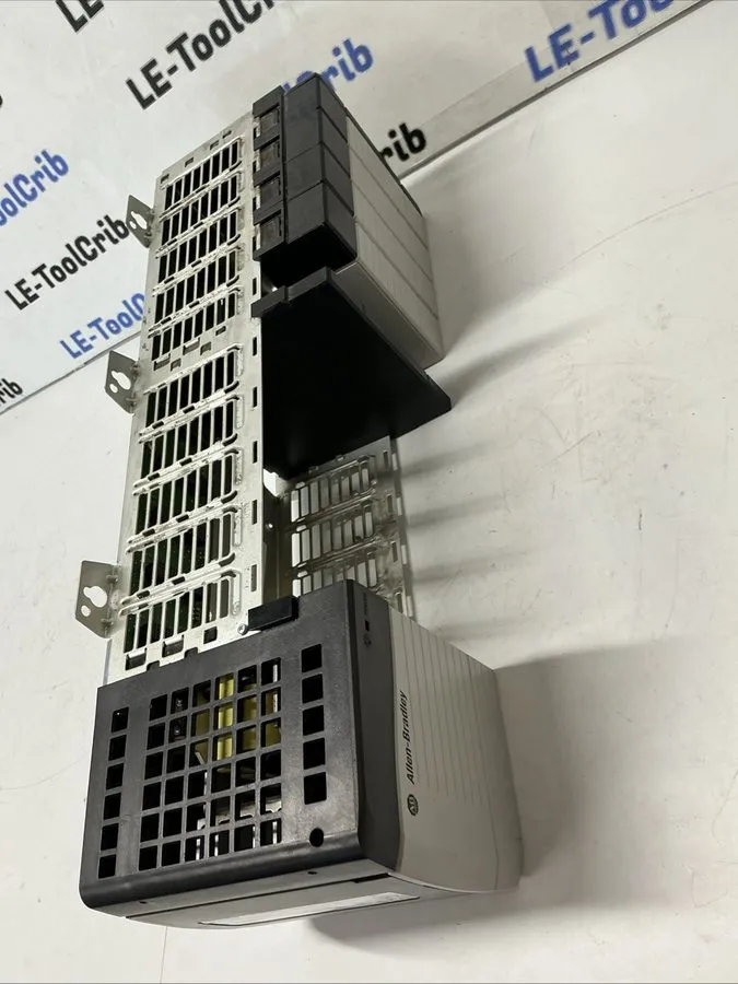 Блок питания ALLEN BRADLEY 1756-PA75/A Power supply w/ 1756-A10/C 10 Slot Chassi — фото лота 2