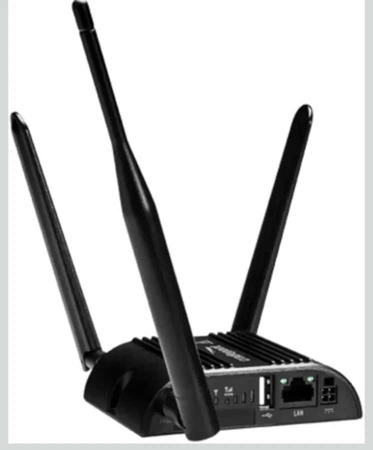 Маршрутизатор TB3-020010M-EWM CradlePoint IBR200-10M + NetCloud Essentials Wi-Fi — фото лота 2