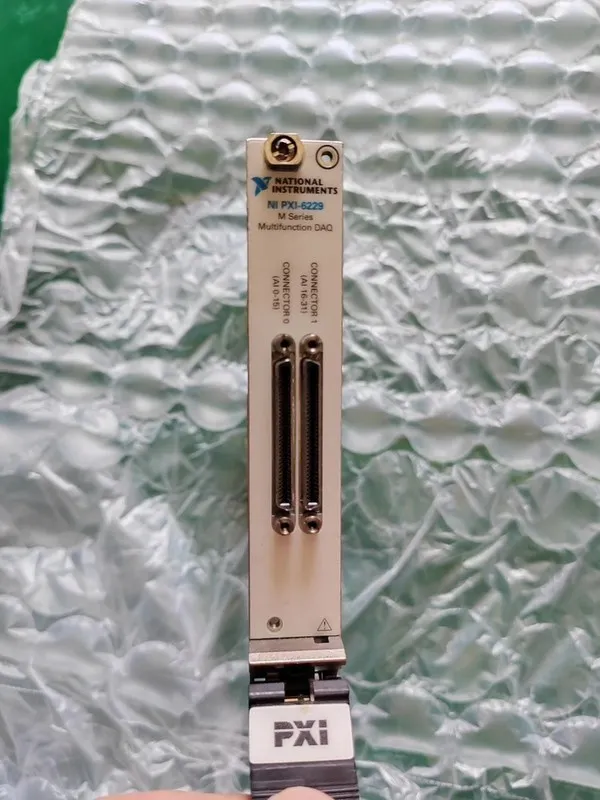Тестер National Instruments NI PXI-6229 Multifunction DAQ