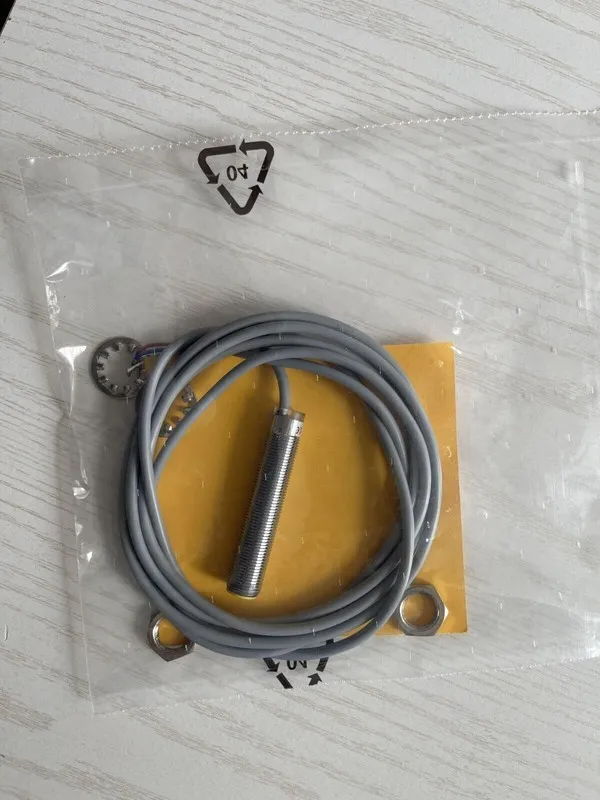 Датчик приближения BC3-M12-AP6X