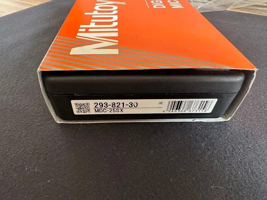 Микрометр Mitutoyo Digital Micrometer MDC-25SX 0-25mm with Case Included