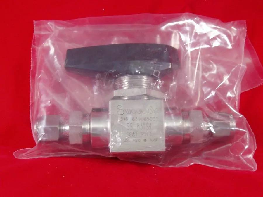 Клапан WHITEY/SWAGELOK BALL VALVE 1/4" COMP, SS-83TS4, #128R16