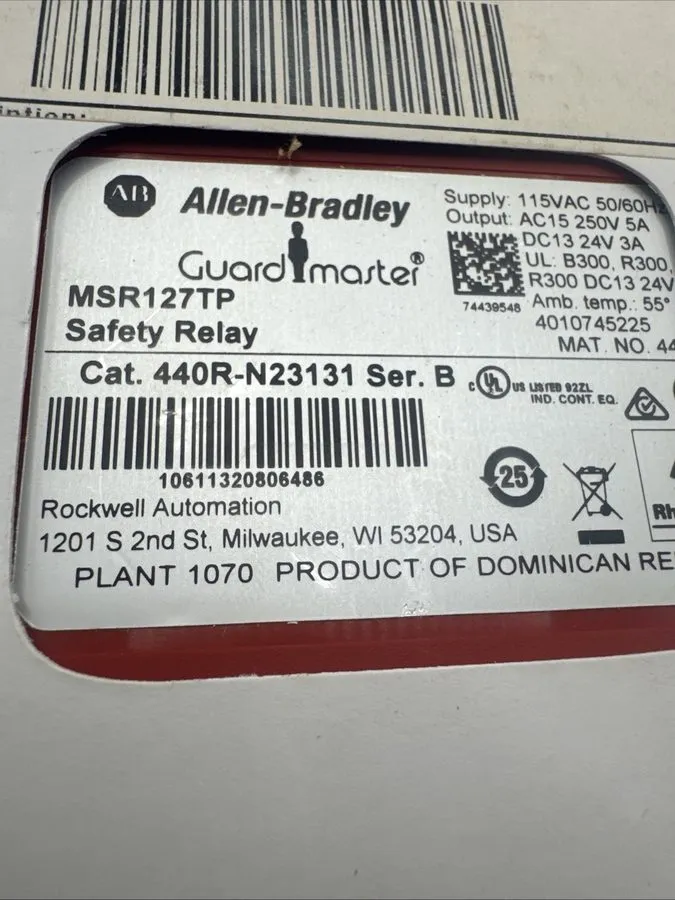 Реле безопасности Allen-Bradley 440R-N23131/B Guardmaster MSR127TP Safety Relay 