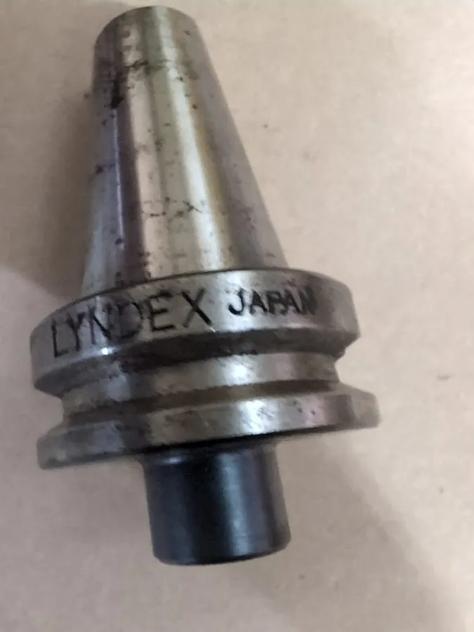 Режущий инструмент Lyndex BT40 Tool Holder B4004-0001 — фото лота 1