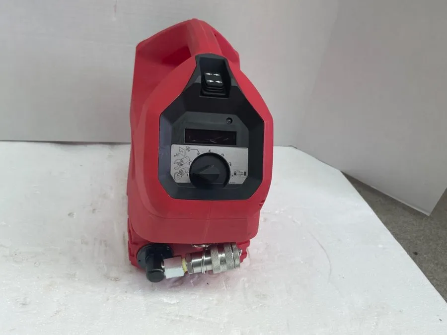 Насос Greenlee Gator EHP700LU Hydraulic Pump, Tool Only — фото лота 2