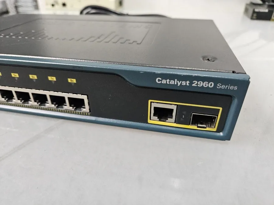 Коммутатор Cisco Catalyst (WS-C2960-8TC-L) 8-Ports External Switch Managed