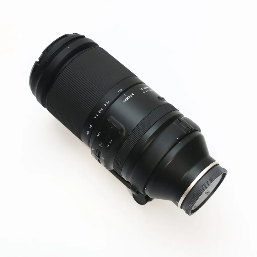Объектив Tamron 150-500mm f/5-6.7 Di III VC VXD Lens