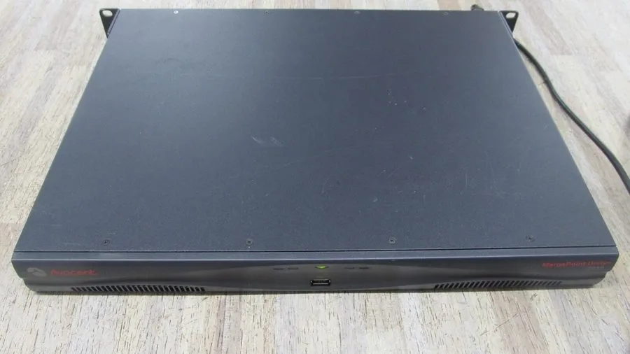 KVM-переключатель Avocent MergePoint Unity MPU2032 32-Port KVM Over IP Switch Du