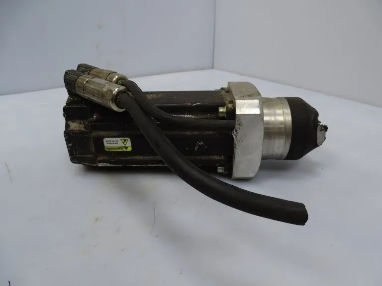 Серводвигатель Allen Bradley MPL-B430P-MK74AA Ser A Kinetix Servo Motor