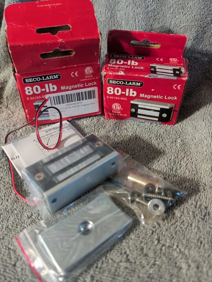 Оборудование видеонаблюдения Seco-Larm Electromagnetic Lock 80lb Capacity Tool S