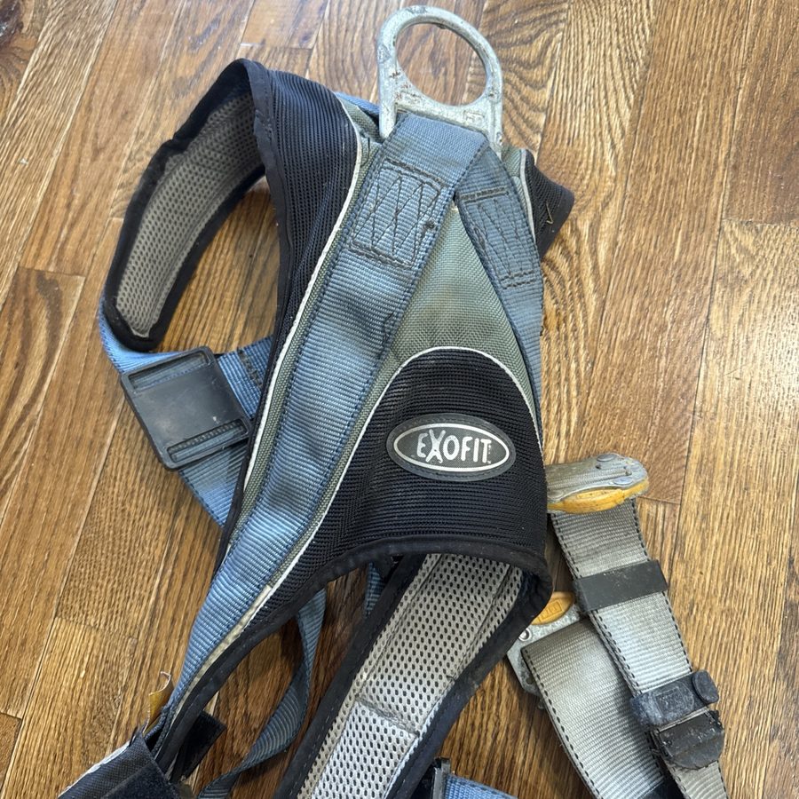 Жгут проводов DBI-SALA 1107975 ExoFit Construction Safety Harness Small — фото лота 1