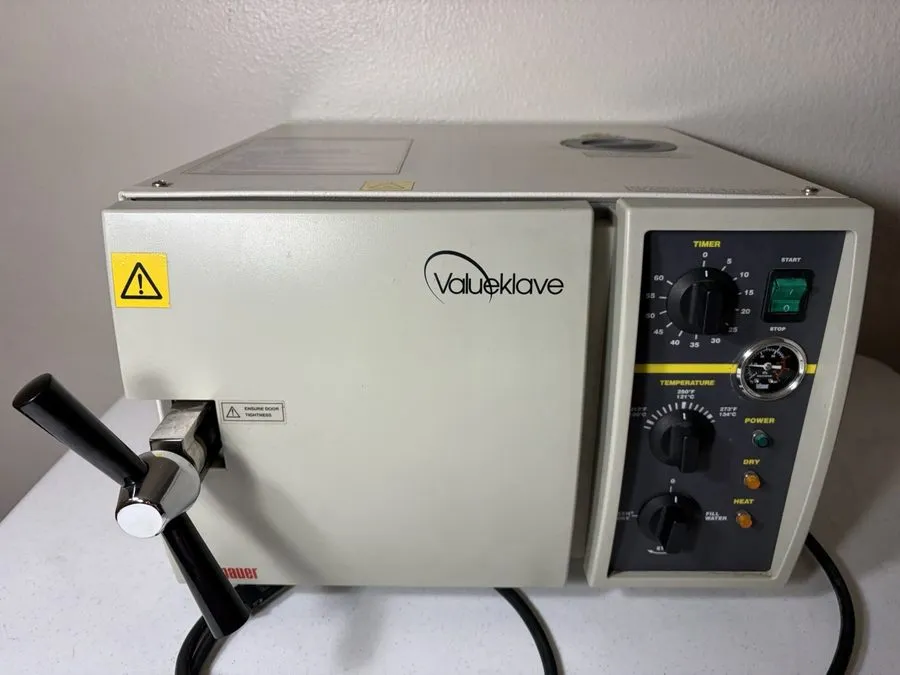 Стерилизатор Reconditioned 1730MK V Tuttnauer ValueKlave Autoclave Sterilizer — фото лота 1