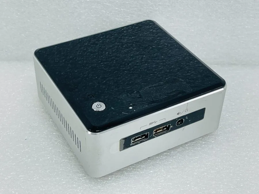 SSD-накопитель Intel NUC Core i3 2.0GHz 2TB PCIe SSD 16GB RAM NUC5i3RYH Win10 Mi