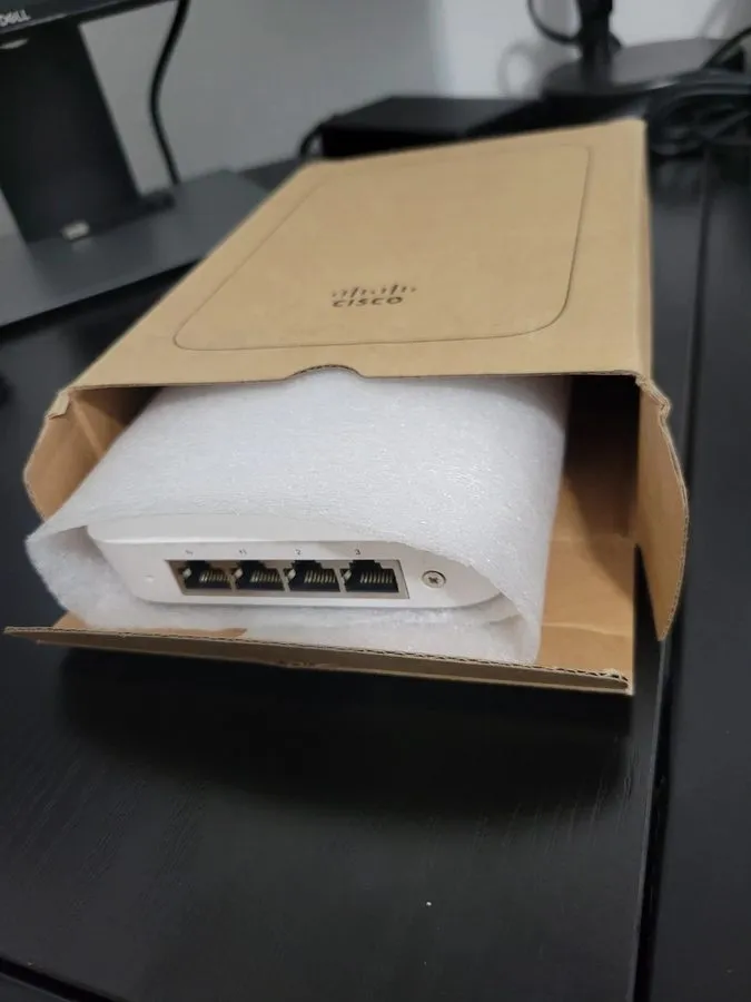 Точка доступа Cisco Meraki MR36H-HW MR36 Series Cloud Managed Access Point uncla