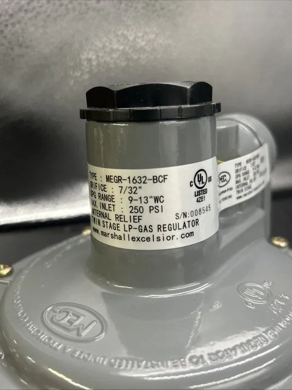 Трубопроводная арматура MEC Excela-Flo MEGR-1632-BCF Twin Stage LP Gas Regulator — фото лота 2