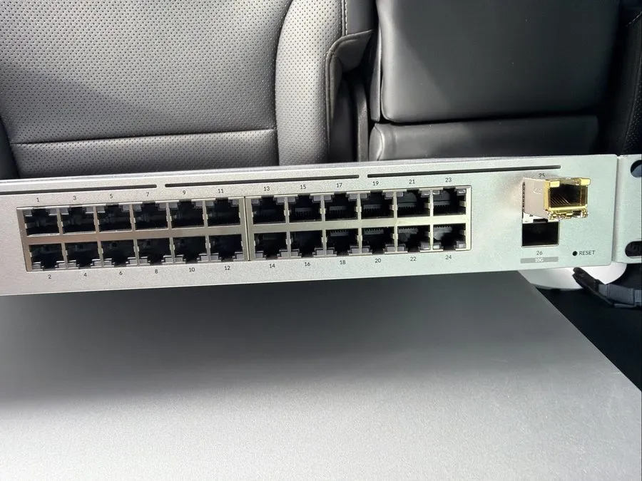 Коммутатор Ubiquiti USW-PRO-24 UniFi