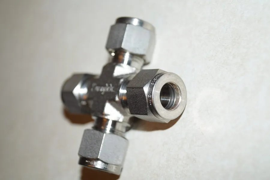Фитинг Swagelok 1/2" Stainless Steel Union Cross Tube Fitting (SS-810-4)