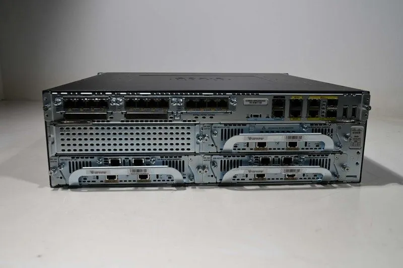 Маршрутизатор Cisco 3945 3-Port Gigabit Wired Router (CISCO3945/K9)