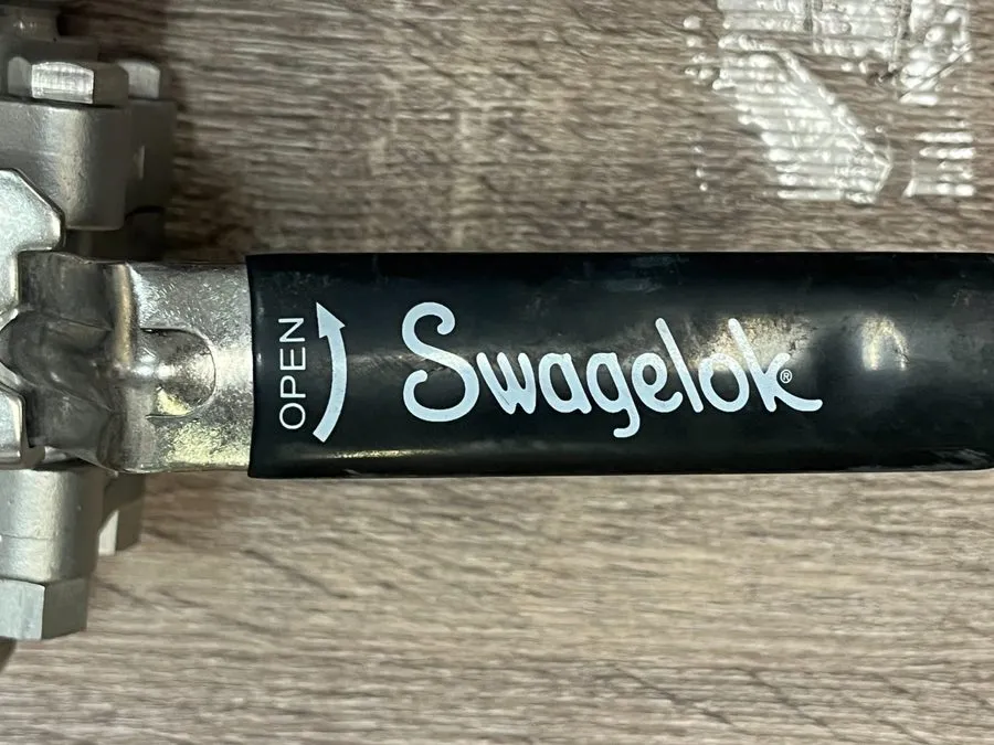 Клапан Swagelok SS-65TS16 Stainless Steel 60 Series Ball Valve