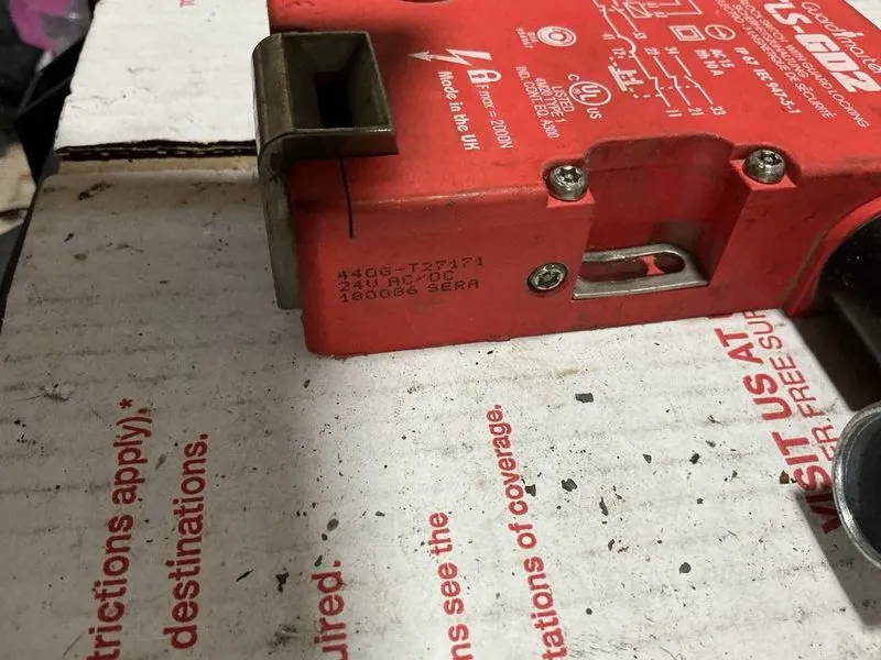 Реле безопасности Allen-Bradley 440G-T27180 GuardMaster TLS-GD2 Safety Relay Swi — фото лота 2
