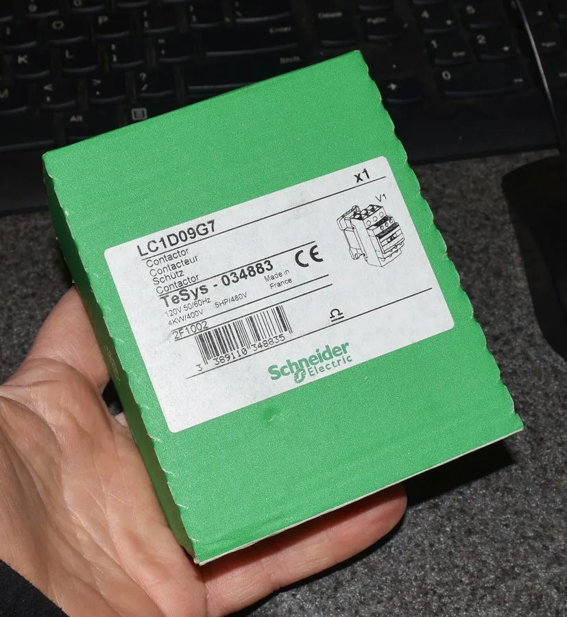 Контактор Schneider Electric LC1D09G7 TeSys Contactor, 3-Pole, 9A Max, 120VAC Co