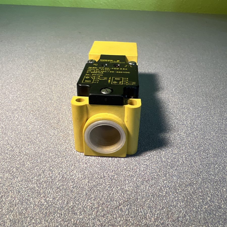 Датчик приближения TURCK COMBI-PROX Ni20-CP40-FDZ3X2 PROXIMITY SENSOR — фото лота 1