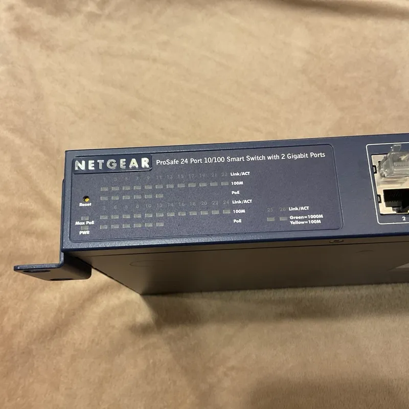 Коммутатор Netgear Prosafe FS726TP V1 24-Port 12-Port PoE Smart Ethernet Switch
