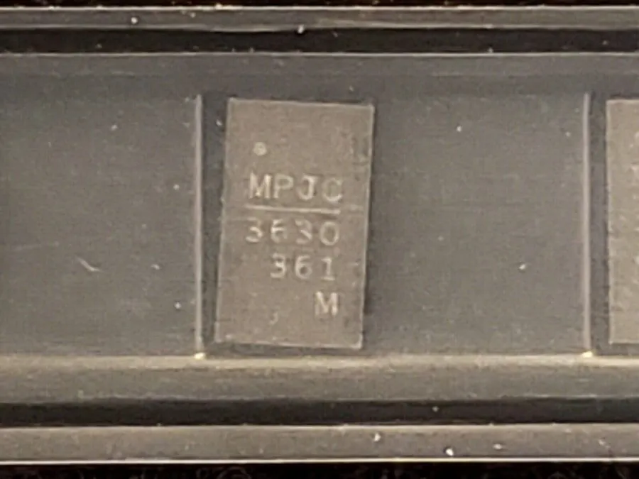Модуль MPM3630GQV-P DC CONVERTER 0.6-18V Non-Isolated PoL Module ............(C2 — фото лота 1