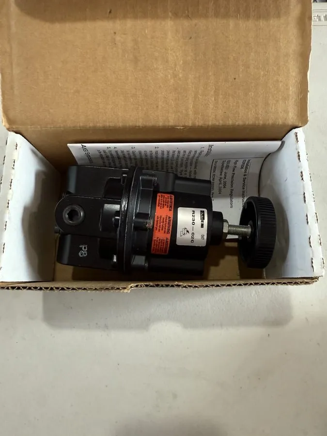 Трубопроводная арматура Parker Watts R230-02C Pneumatic Pressure Regulator — фото лота 1