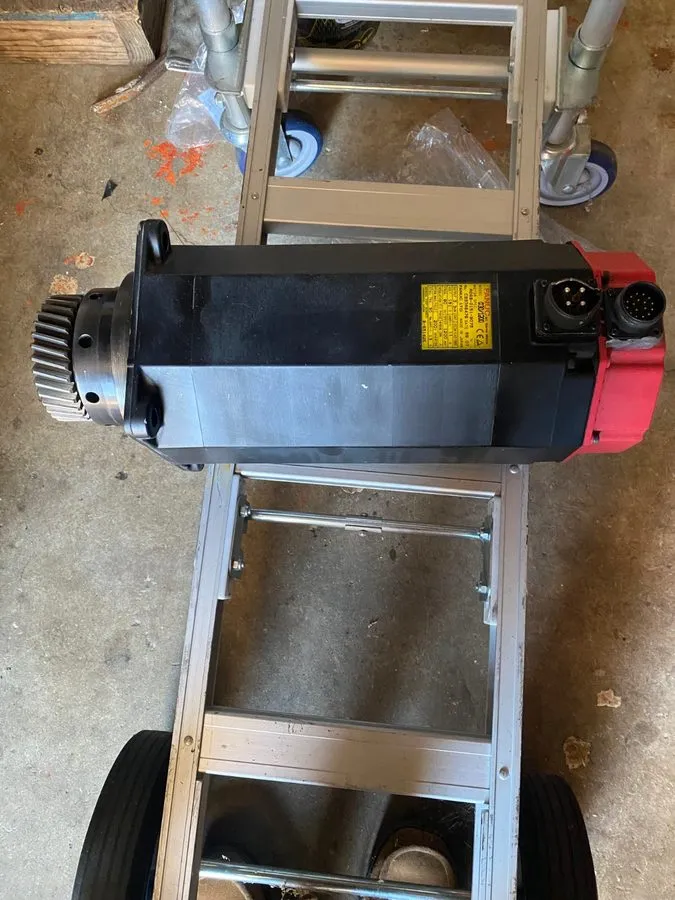 Серводвигатель GE FANUC a30/1200 AC SERVO MOTOR A06B-0151-B075#7008. 3.3kW, 191V — фото лота 2